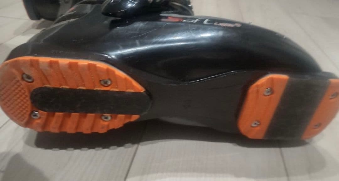 ROSSIGNOL ロシニョール　スキーブーツ　Soft Light3