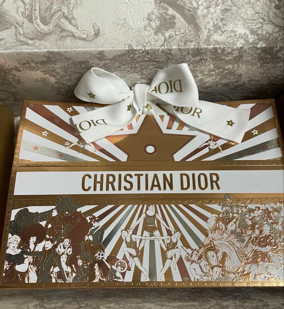 【新品未使用】ディオール 2025ホリデー 限定アイシャドウパレット 636