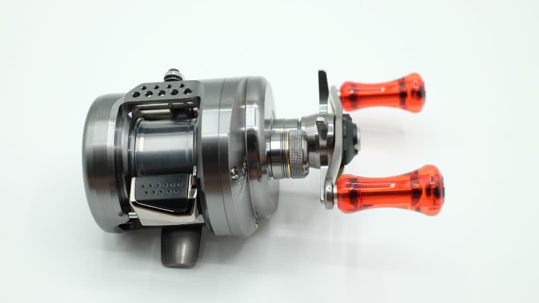 シマノ　カルカッタコンクエスト　BFS HG RIGHT