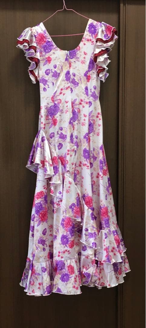 フラメンコ　ワンピース　ドレス　フラワー　花柄　袖フリル　赤　白