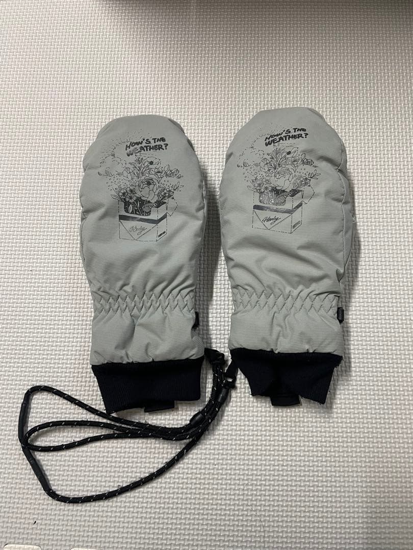 スノーボード グローブ 原澤このみHenlyコラボ THREE WEATHER - メルカリ