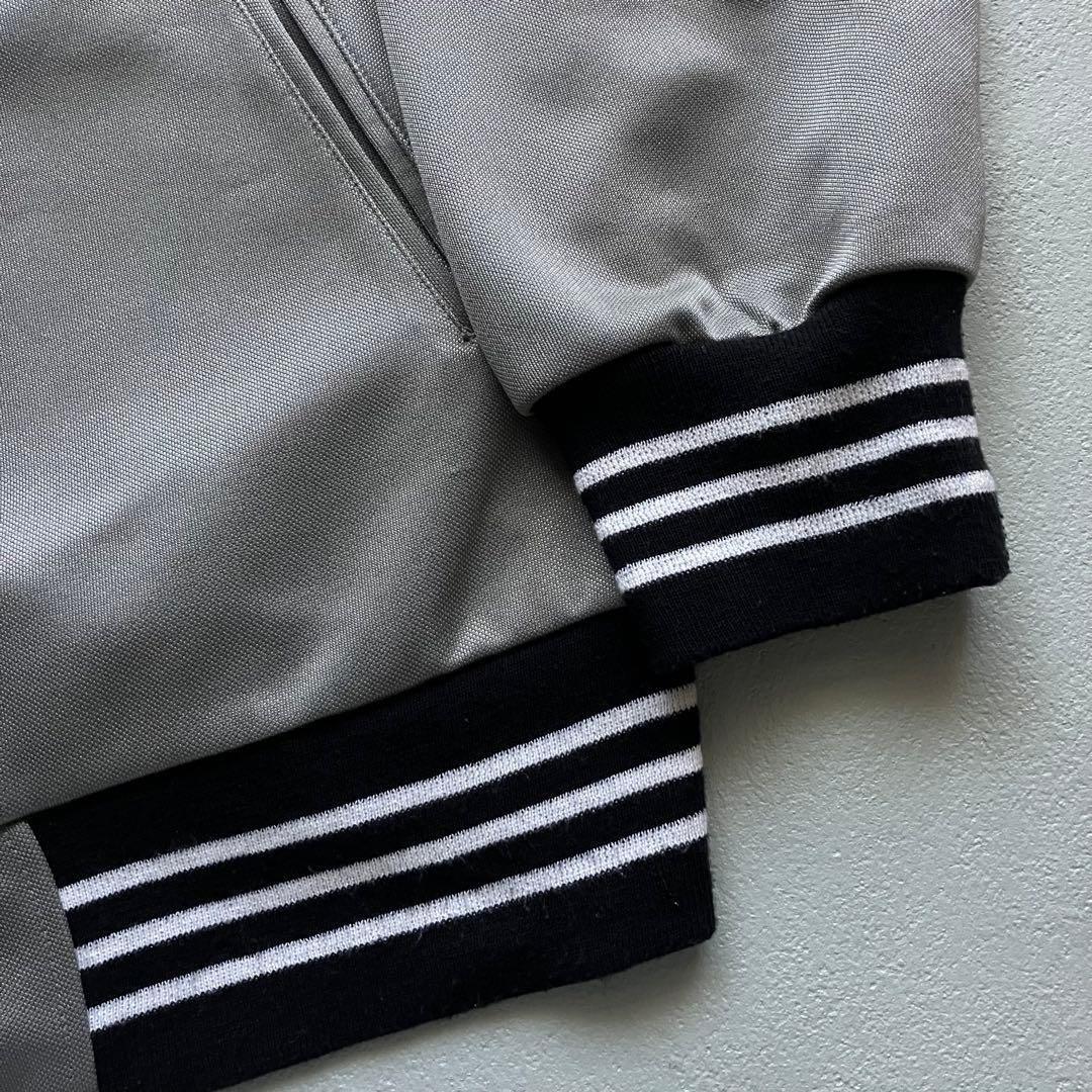 東洋エンタープライズxルーニーテューンズ ロードランナー トラックジャケット