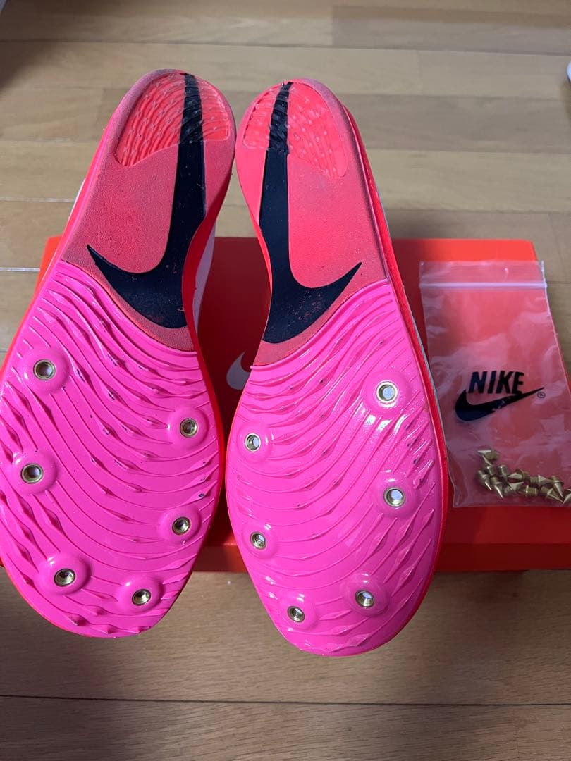 【ワンワン】NIKE ズームX ドラゴンフライ　25.0cm