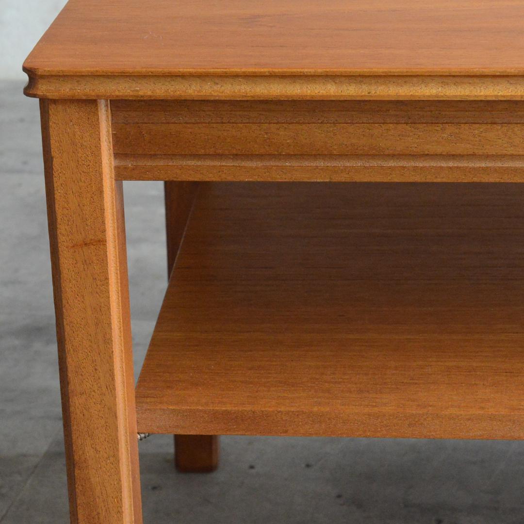 イギリスヴィンテージ チーク ローテーブル コーヒーテーブル 棚付き 再塗装済