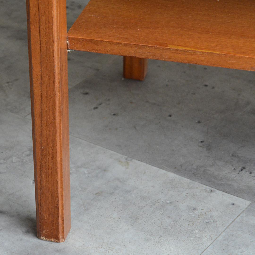 イギリスヴィンテージ チーク ローテーブル コーヒーテーブル 棚付き 再塗装済