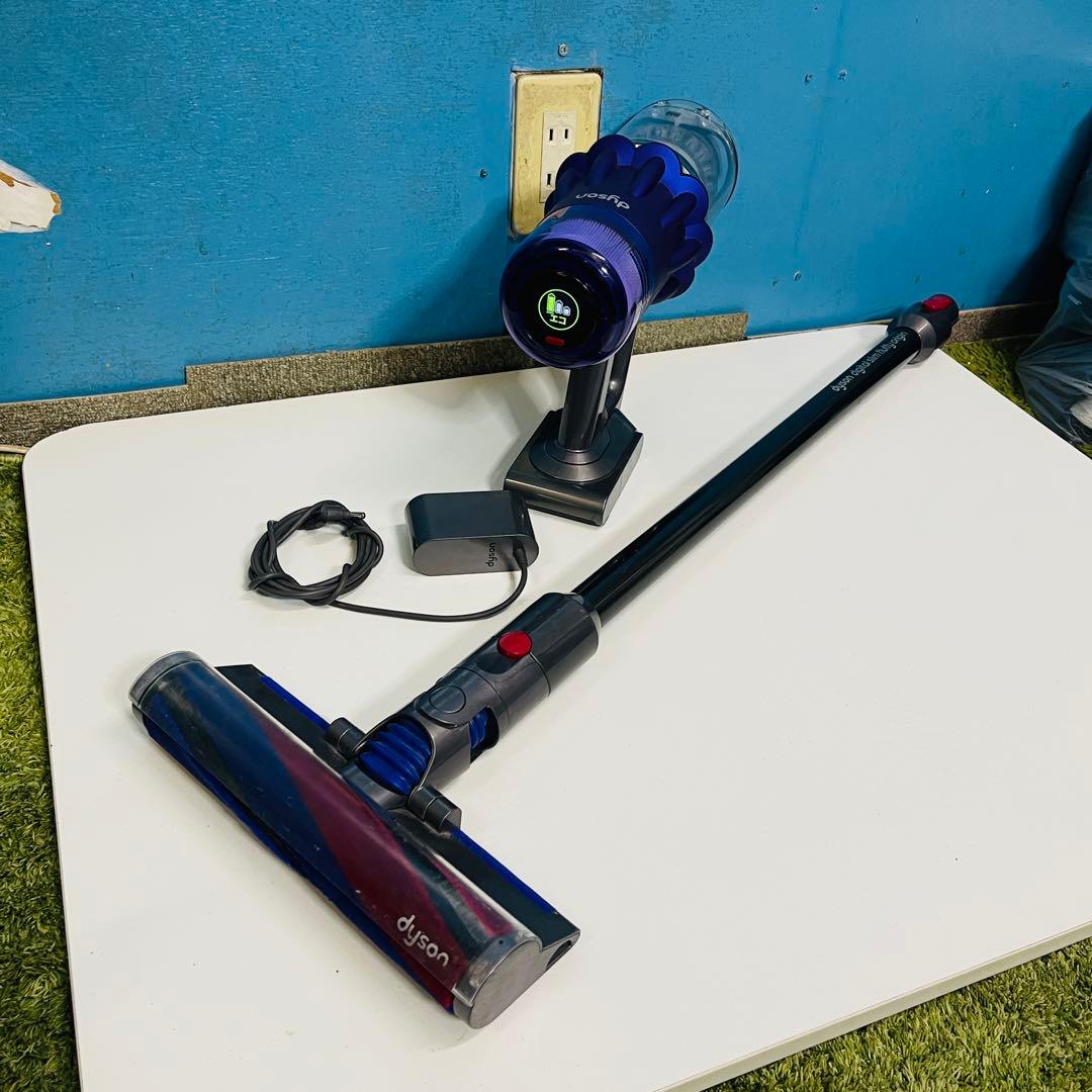 ダイソン SV18 ヘッドローラーとチャージャー付き