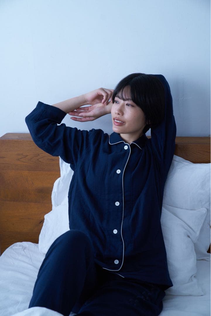新品　正規品　レディースリライブネイビー パジャマMサイズ