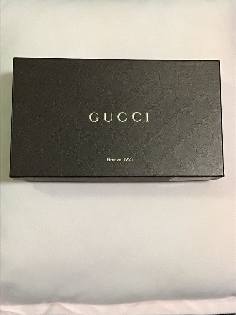 GUCCI ピンク レザー 長財布