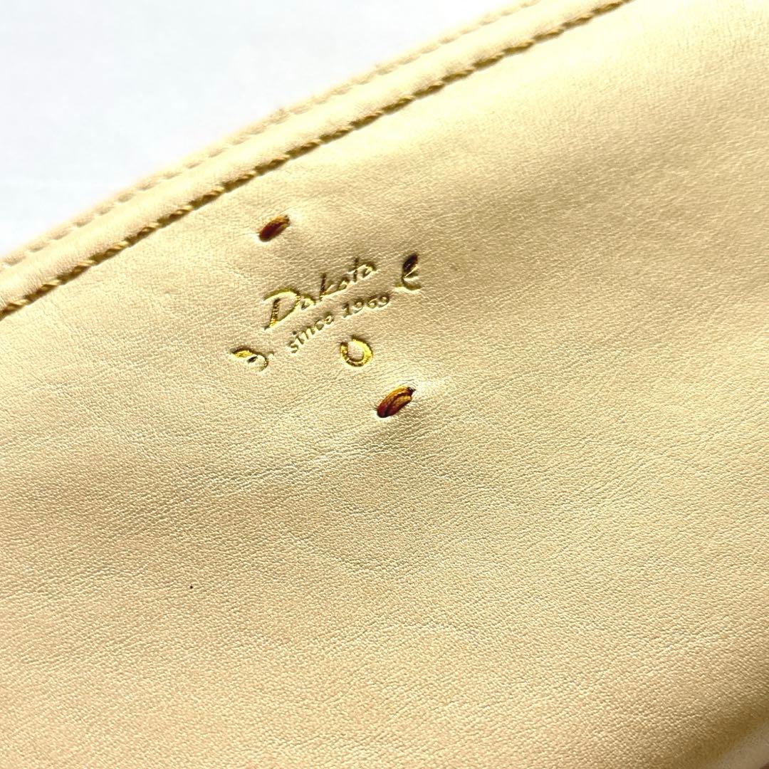 【美品・冬限定カラー】DAKOTA ダコタ カッシーニ ラウンドファスナー長財布