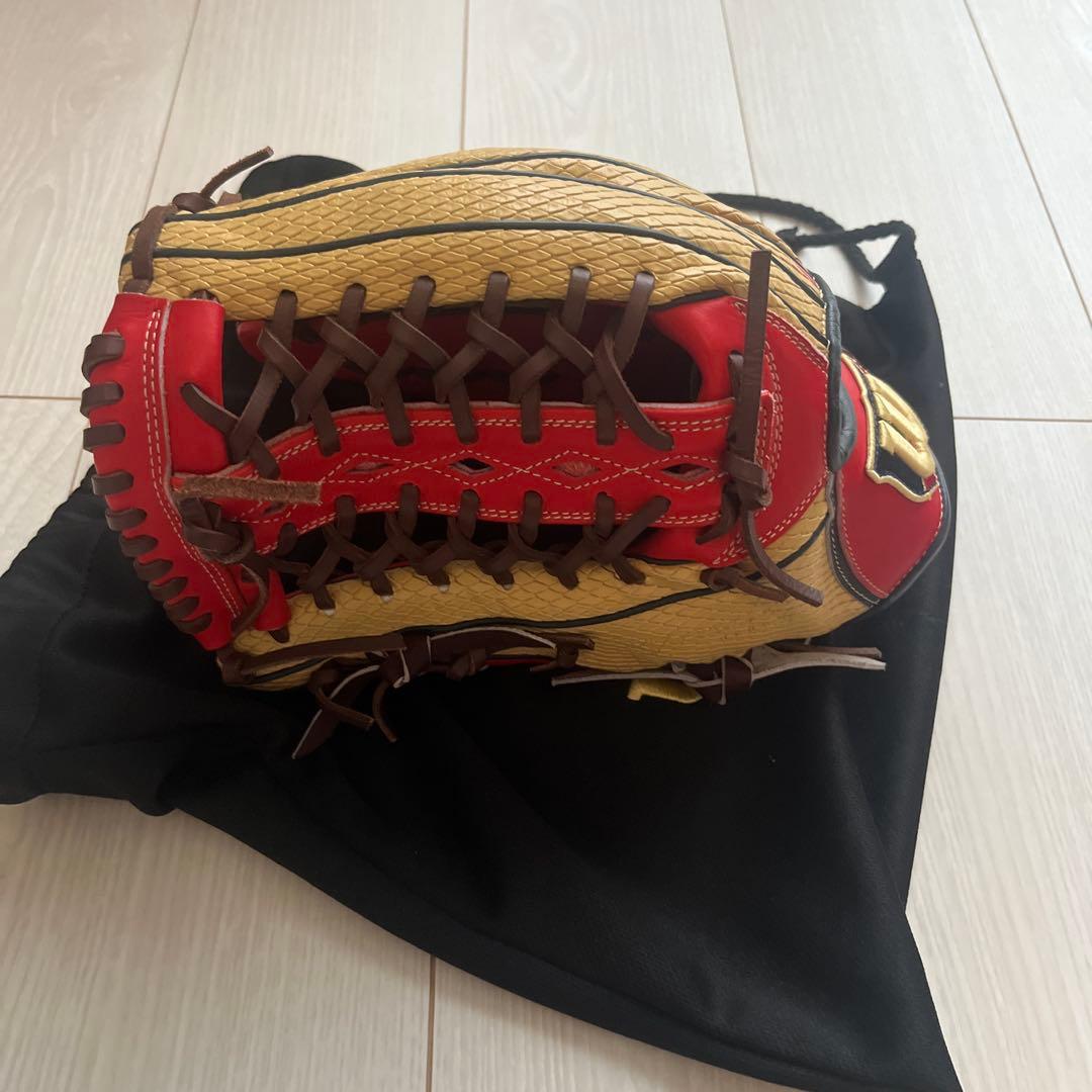 Wilson 野球グローブ レッド/ゴールド　左用軟式