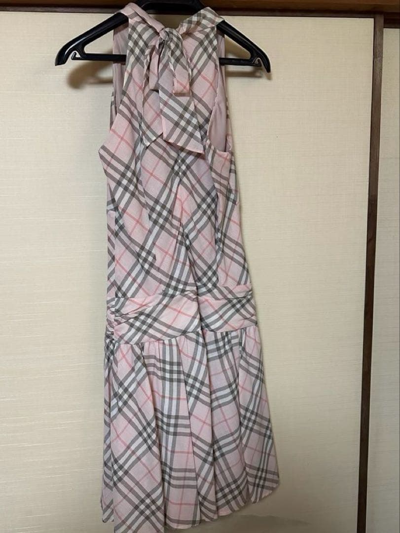 バーバリーブルーレーベル　ピンク系ホルダーネックワンピース