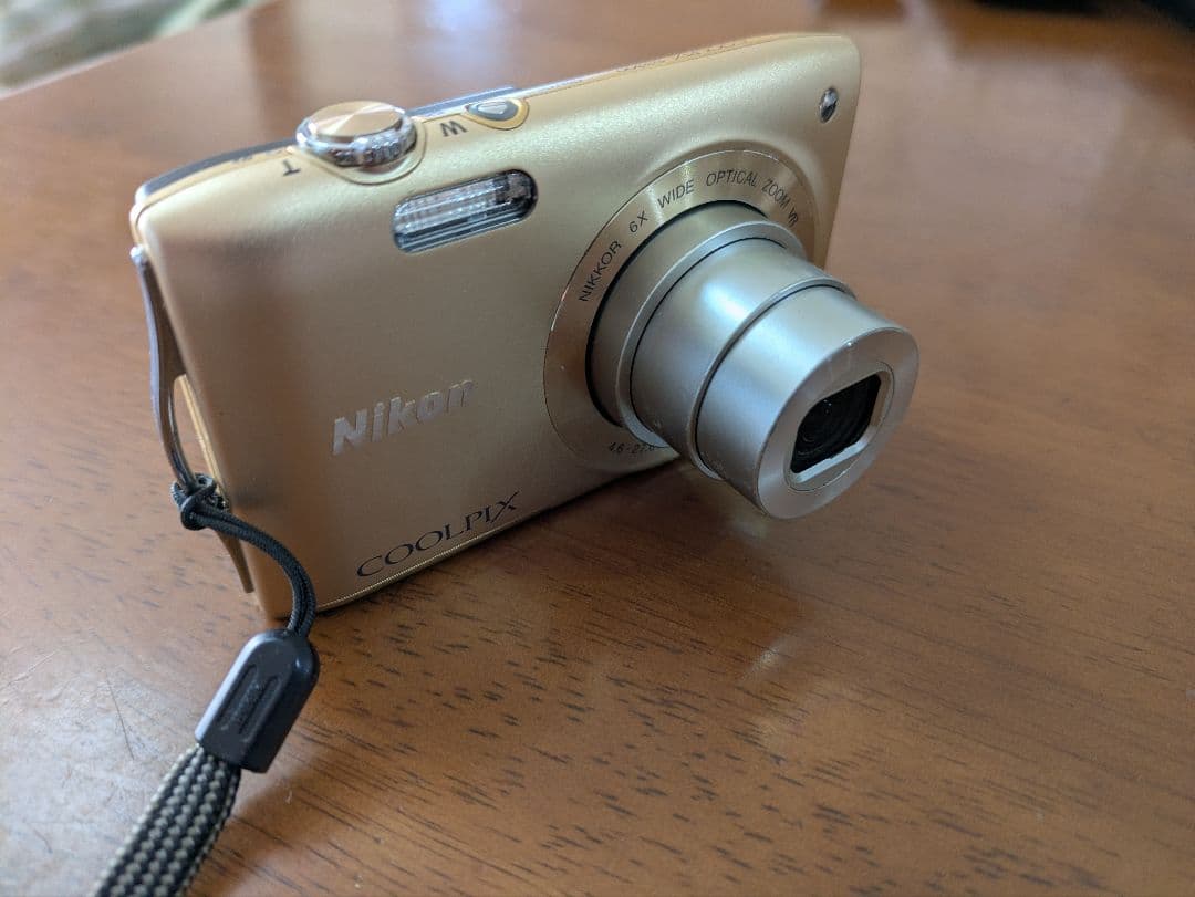 Nikon COOLPIX デジタルカメラ S3300　ゴールド