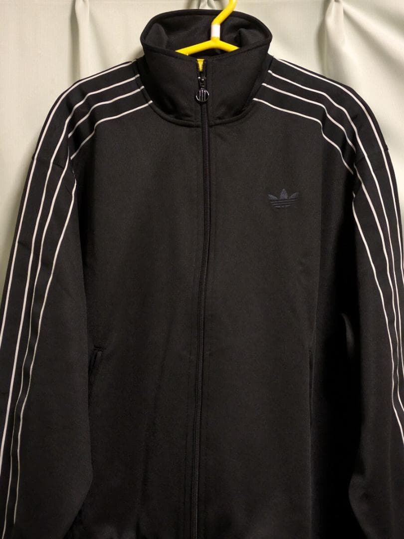 アディダス Q4 FS トラックトップ ジャージ S 黒 IX6713　丈68