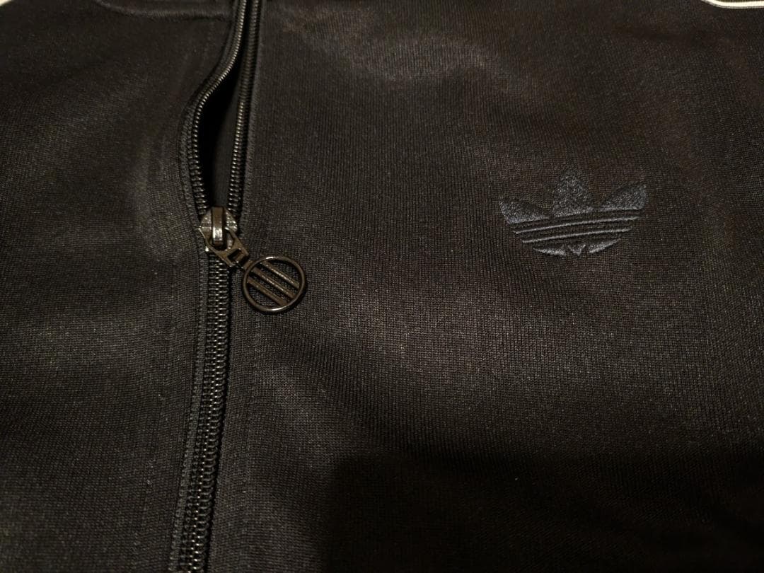 アディダス Q4 FS トラックトップ ジャージ S 黒 IX6713　丈68