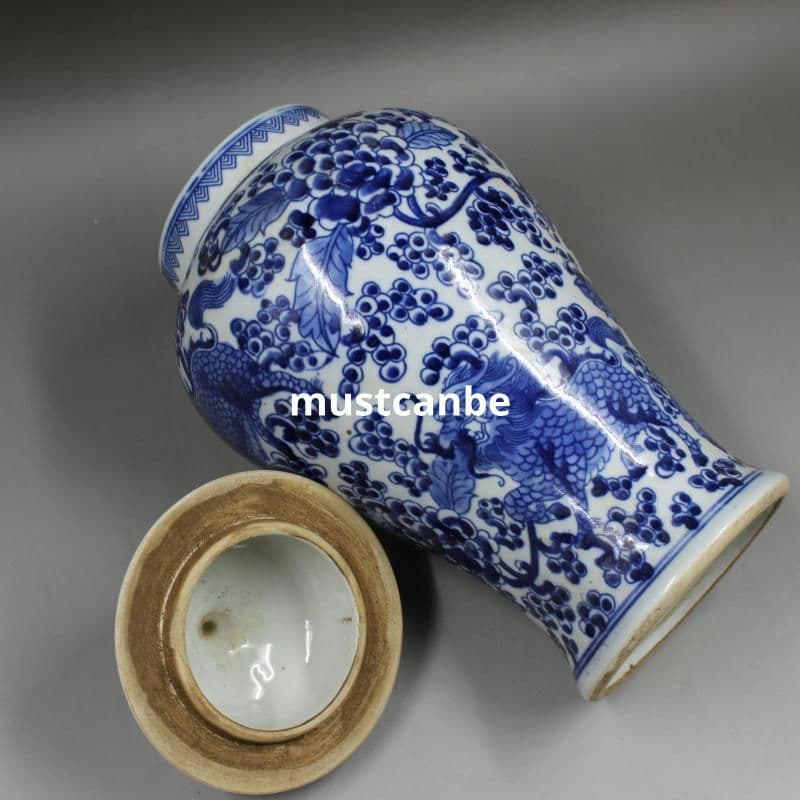 青花着花麒麟紋将軍壺 景徳鎮 陶磁器 装飾品 現代工芸品 美術品 置物