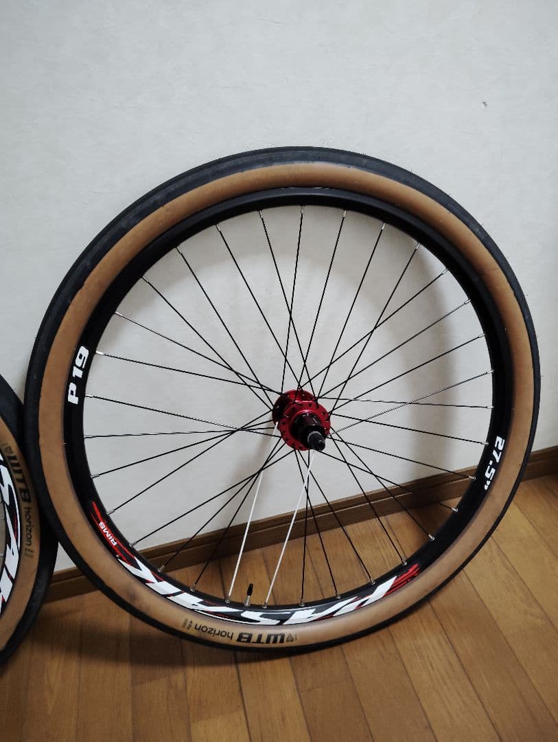27.5in(650B) PASAK P19 32H 6穴式前後 タイヤ付き
