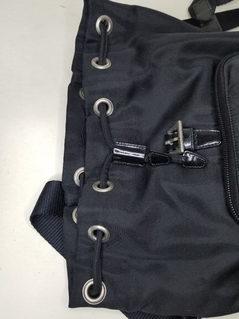ゆ*こ様 PRADA プラダ リュックサック バッグパック 三角ロゴ