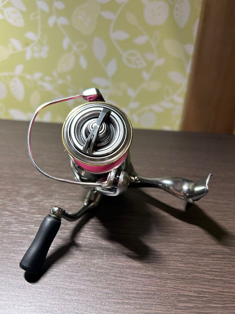 18 ステラ C2000S + 替えスプール + カスタムハンドルノブ 即購入可