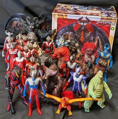 大怪獣バトル＆ウルトラ銀河伝説（バンダイ）ソフビフィギュア28体
