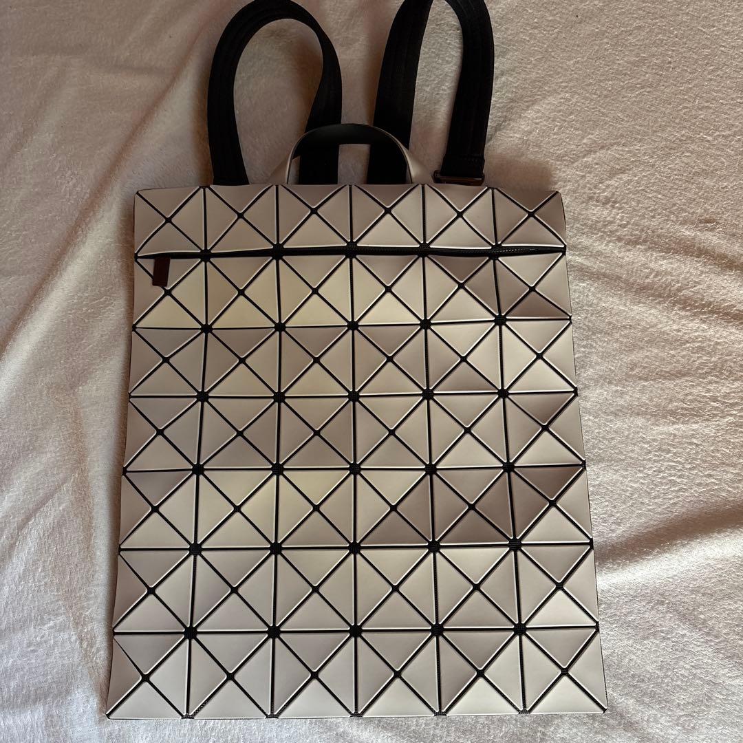 イッセイミヤケ バオバオフラットパック バックパック