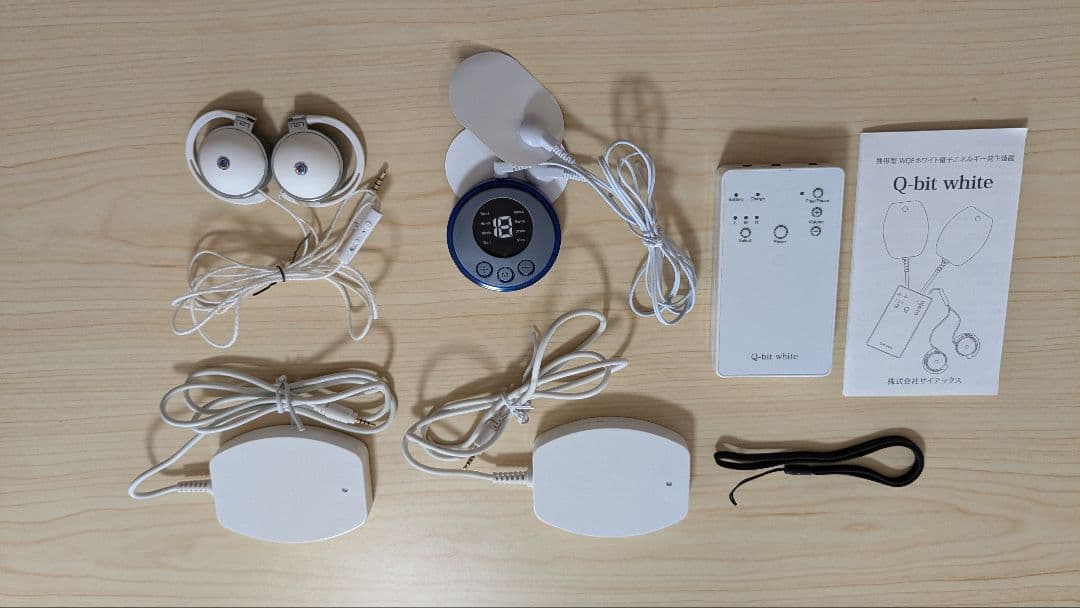 Q-bit white（携帯型WQEホワイト量子エネルギー発生装置） - メルカリ