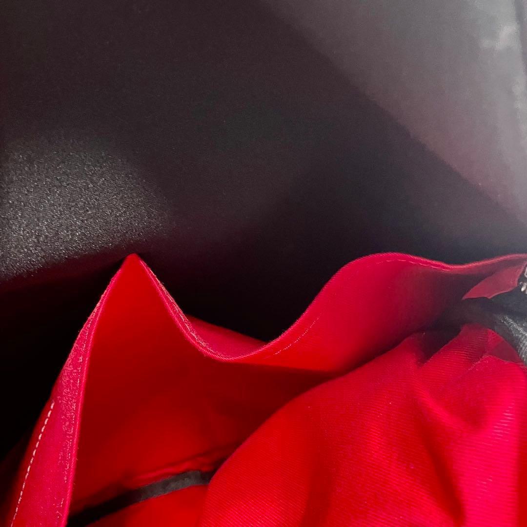 カワカワ ビッグジップ ファスナー リュック 大容量 多機能 A4可 ブラック