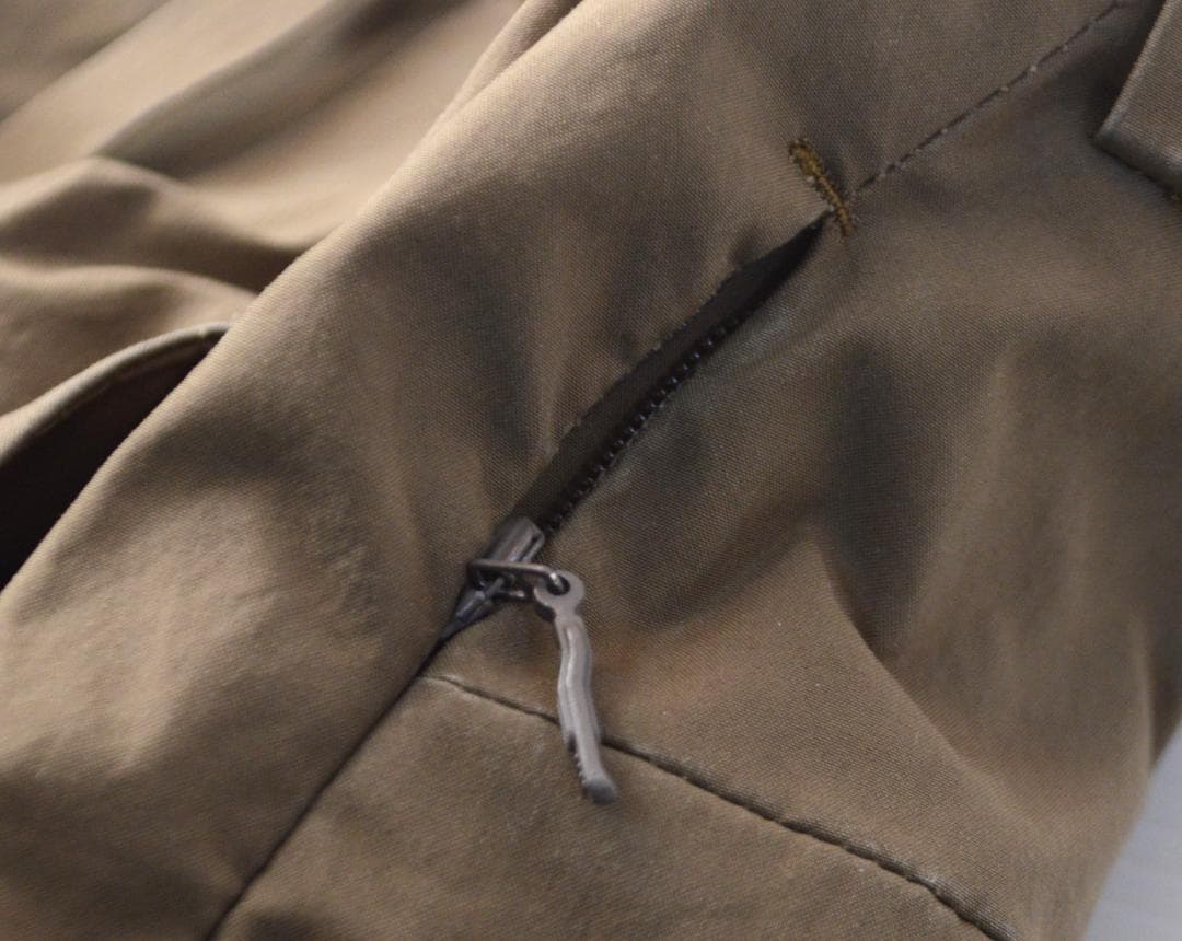 古着　ALLTERRAIN 81　デサントオルテライン　ワークパンツ　カーキー