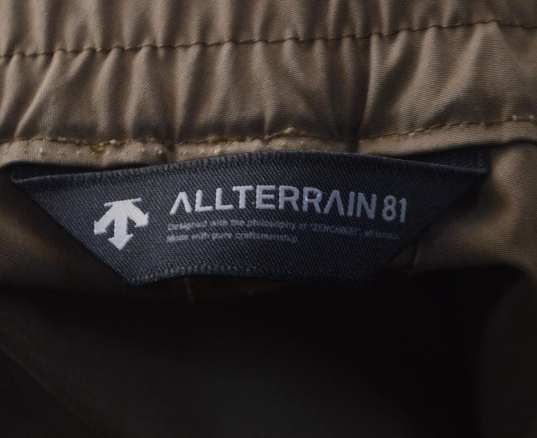 古着　ALLTERRAIN 81　デサントオルテライン　ワークパンツ　カーキー