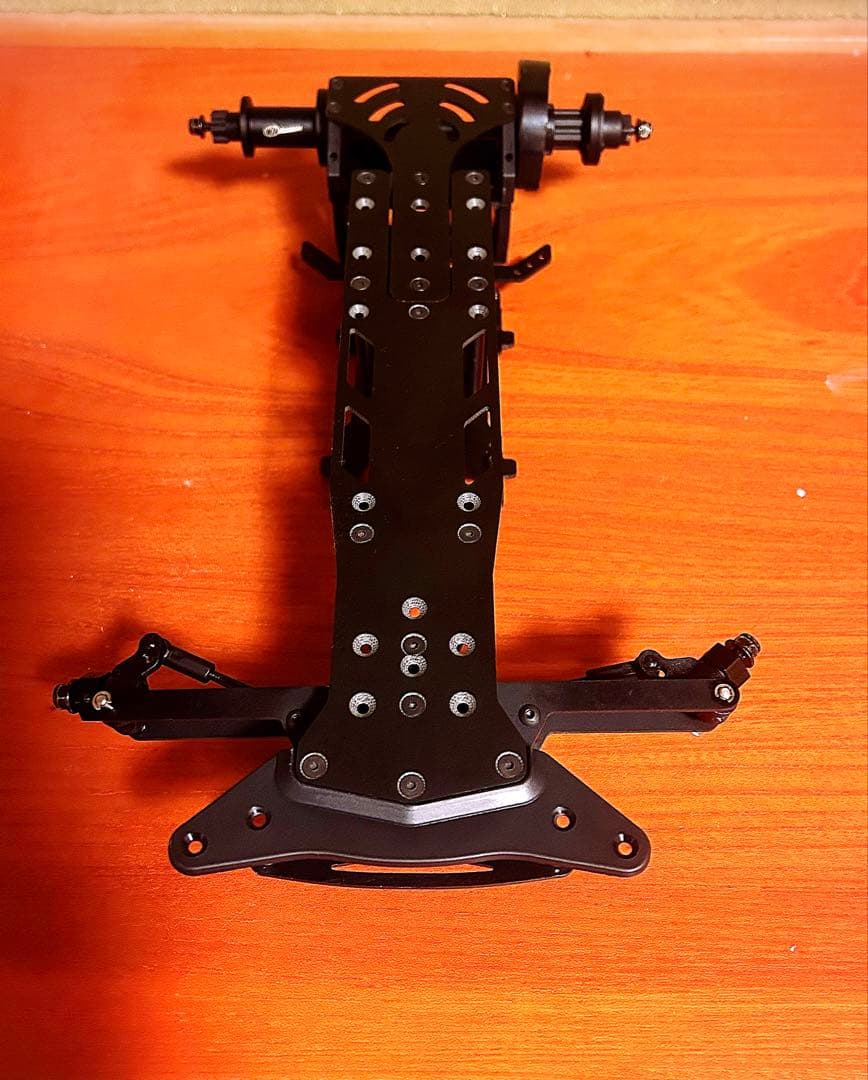 LP-86新品組立済シャーシ+AE86ボディ付