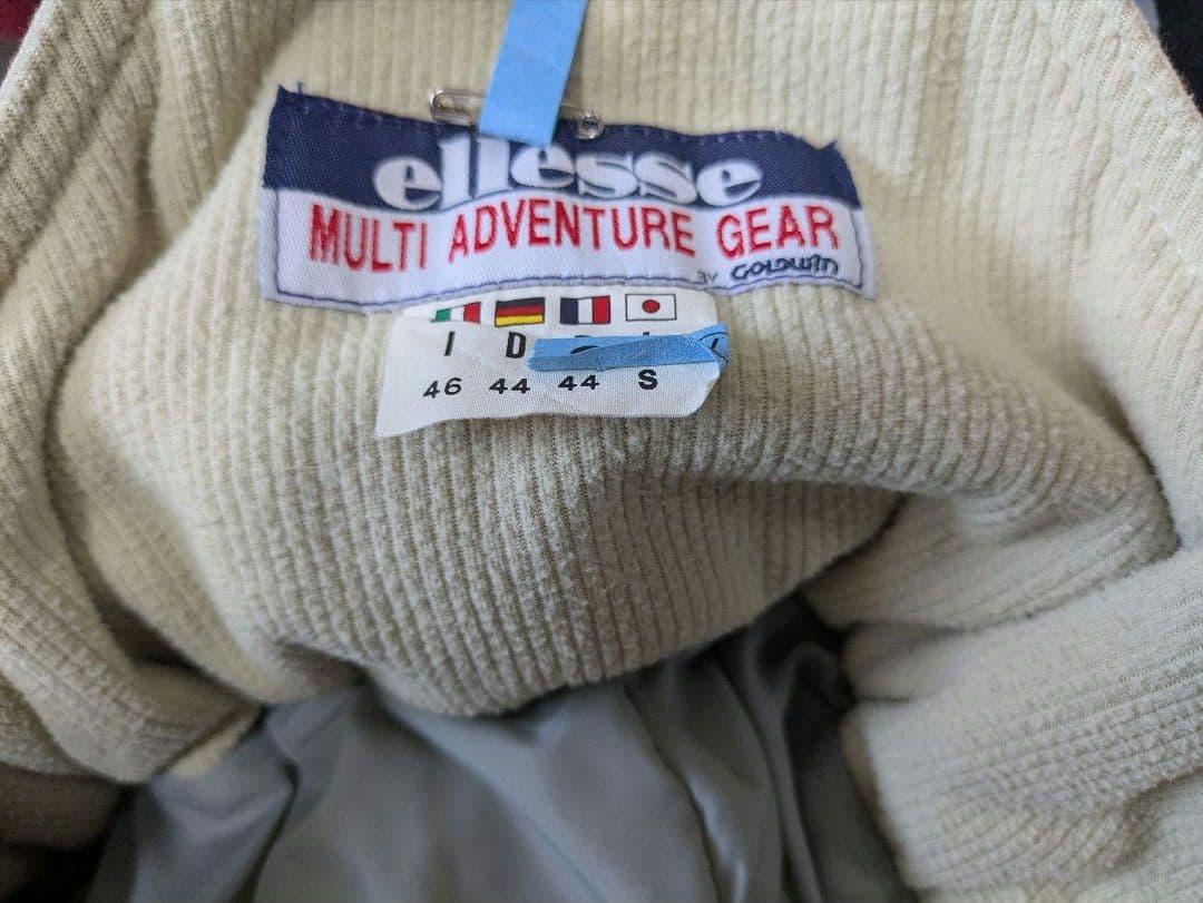 エレッセellesseスキーウェア＋手袋 オフホワイト×赤色 S～SSサイズ