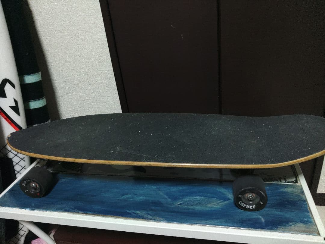 中古　Carver スケートボード　サーフィン　スケボー　波乗り