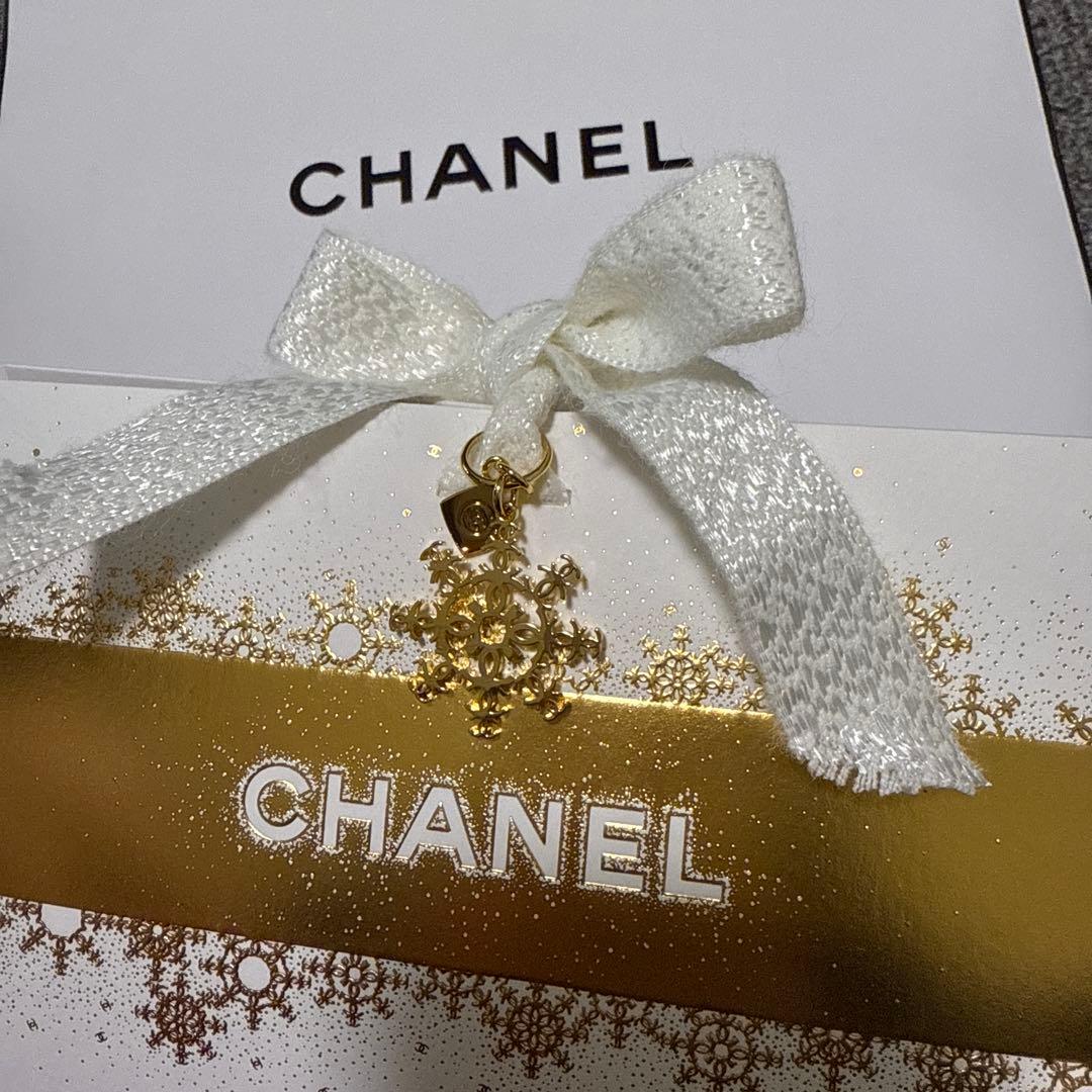 CHANEL 雪型チャーム付きボックス ショッパー 紙袋 クリスマスコフレ