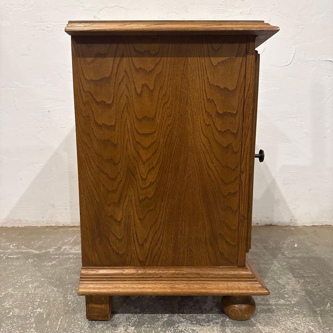 ビンテージ　サイドテーブル　ベッドサイドテーブル　2