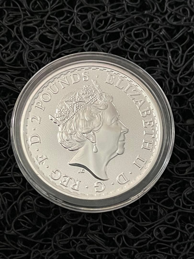 【エリザベス2世肖像】 2023年イギリス ブリタニア純銀1オンス銀貨