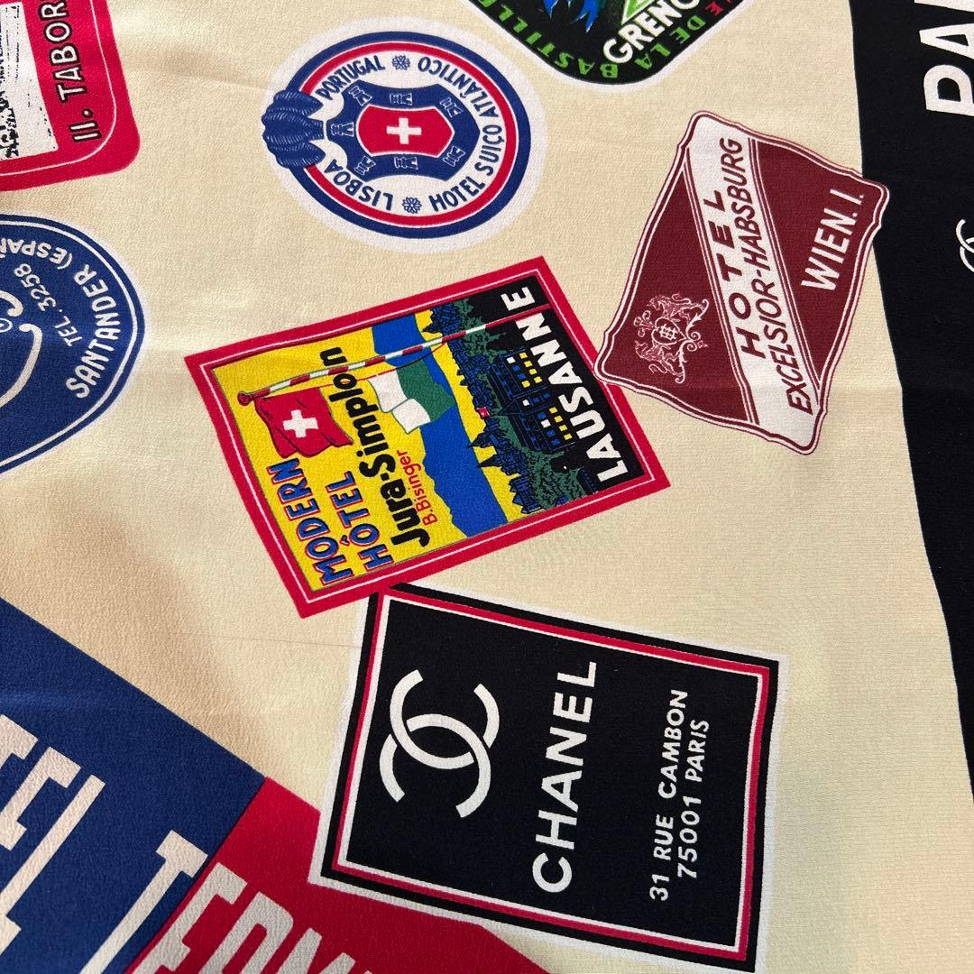 シャネル、世界のホテル、とてもレアなスカーフです。