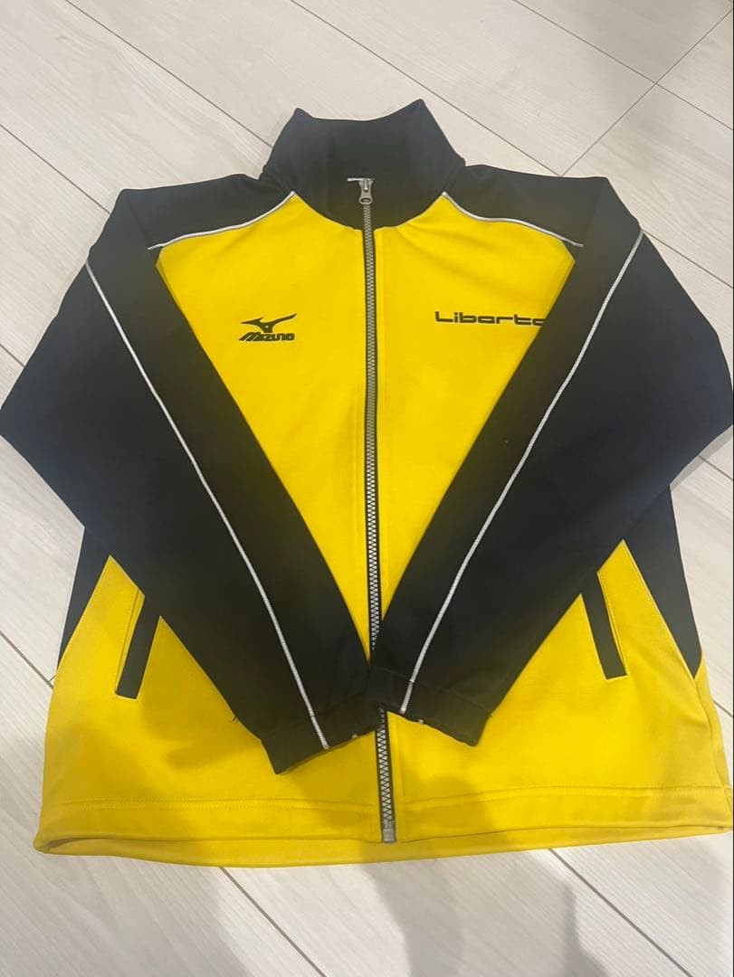 Mizuno Liberta ジャージ 上は150下は140サイズ 上下セット