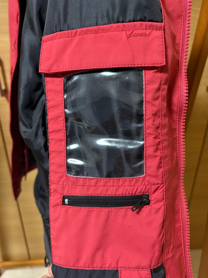 良品人気】SCAPE マークゴンザレス コラボ スノボーウェア Mサイズ 赤