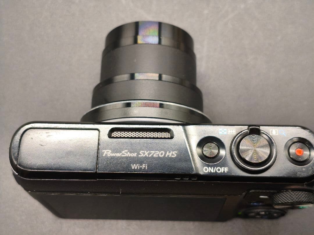 コンパクトデジカメCanon SX720HS