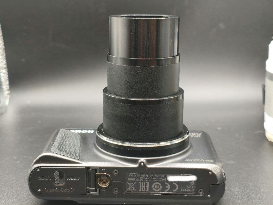 コンパクトデジカメCanon SX720HS