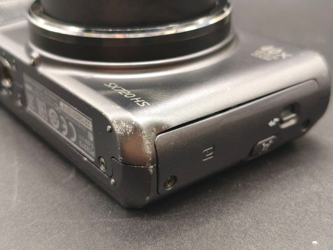 コンパクトデジカメCanon SX720HS