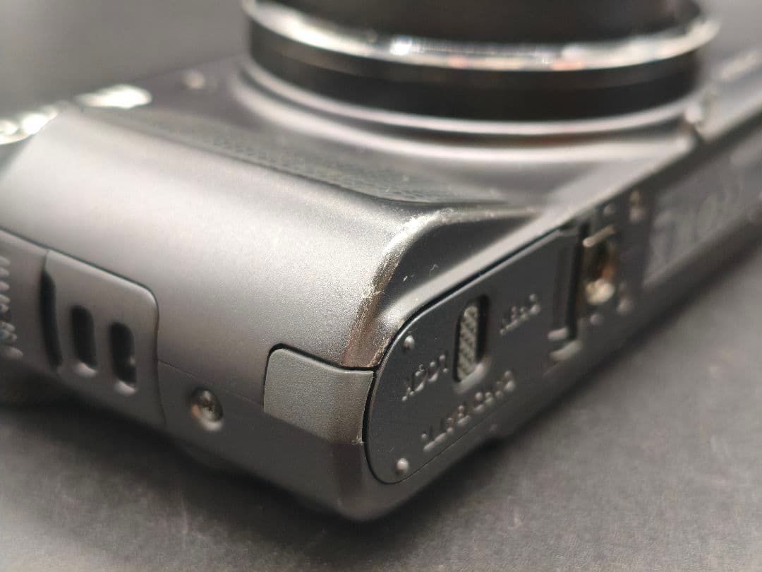 コンパクトデジカメCanon SX720HS