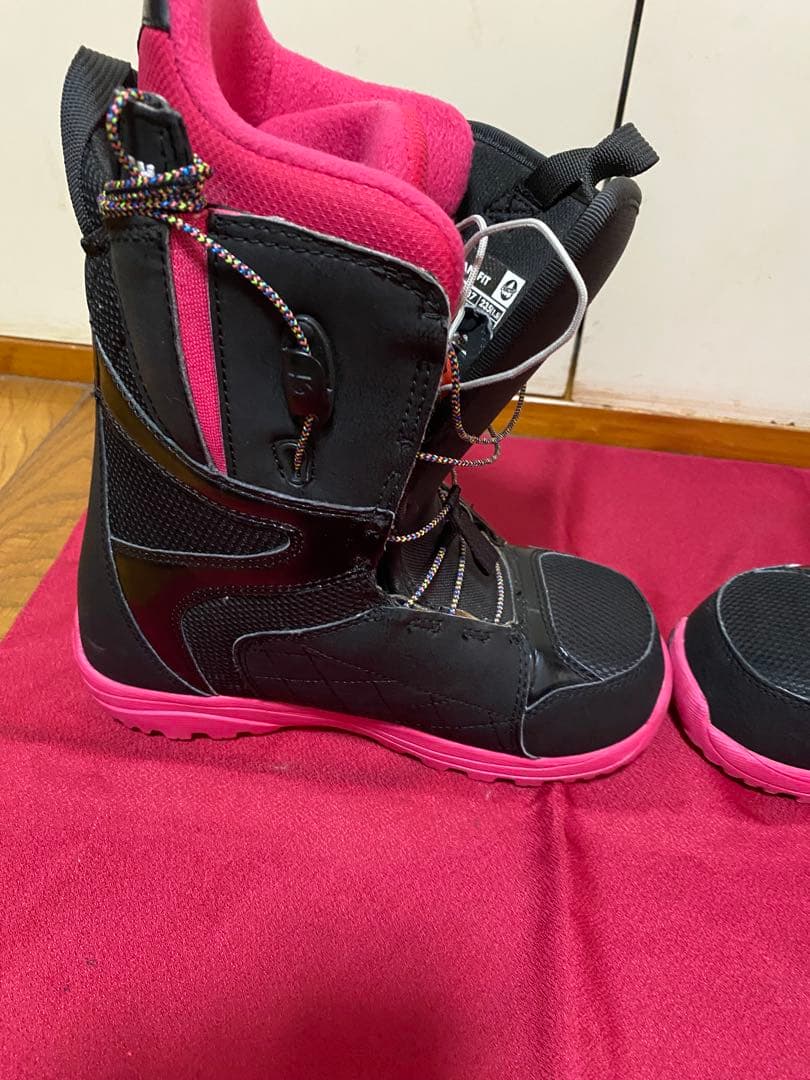 【新品未使用】BURTON MINT ASIAN FIT 23.5cm