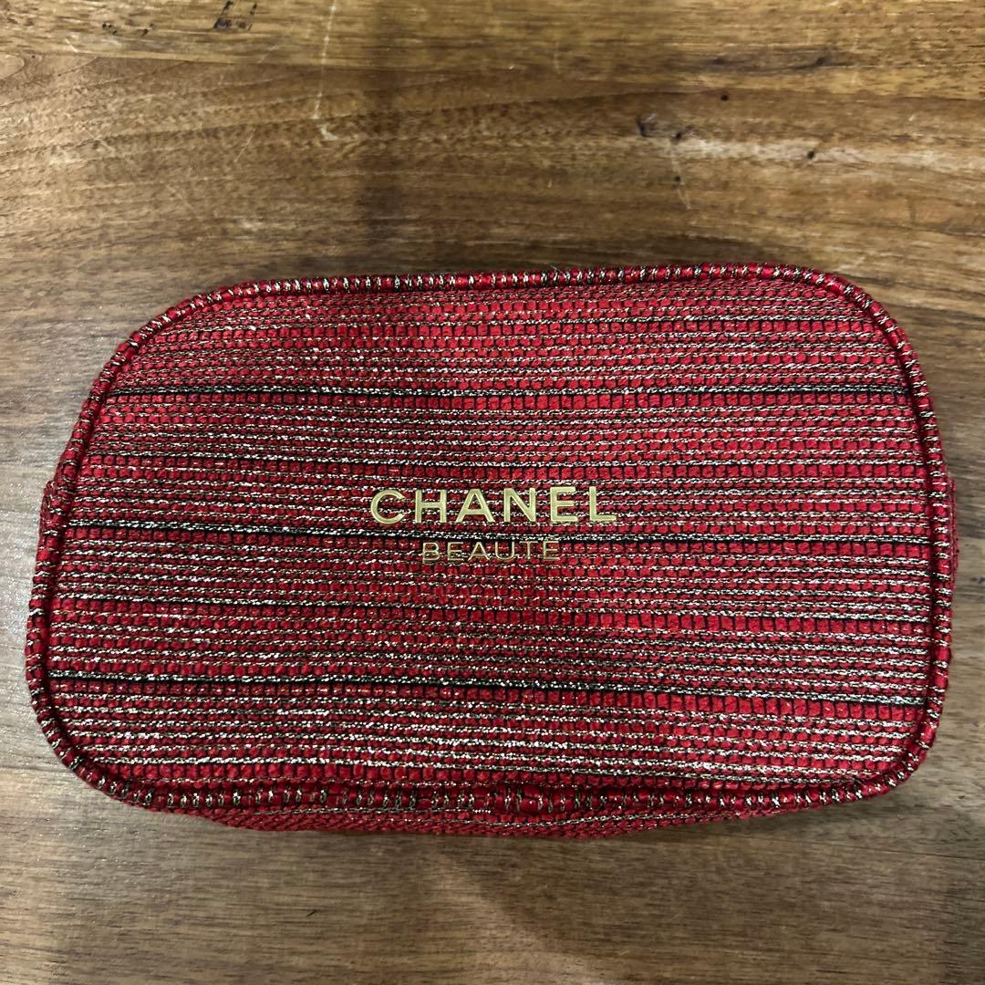 シャネル　ポーチ　ノベルティ　新品　未使用