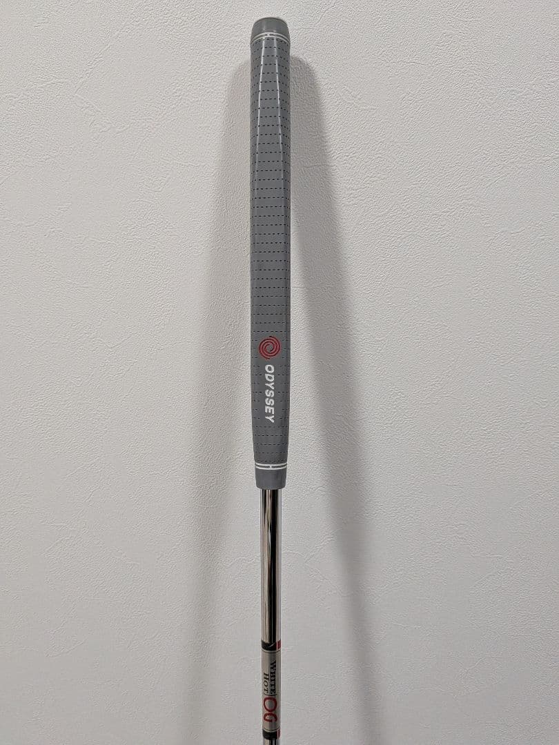 【ODYSSEY WHITE HOT 】パター ヘッドカバー付き 33インチ