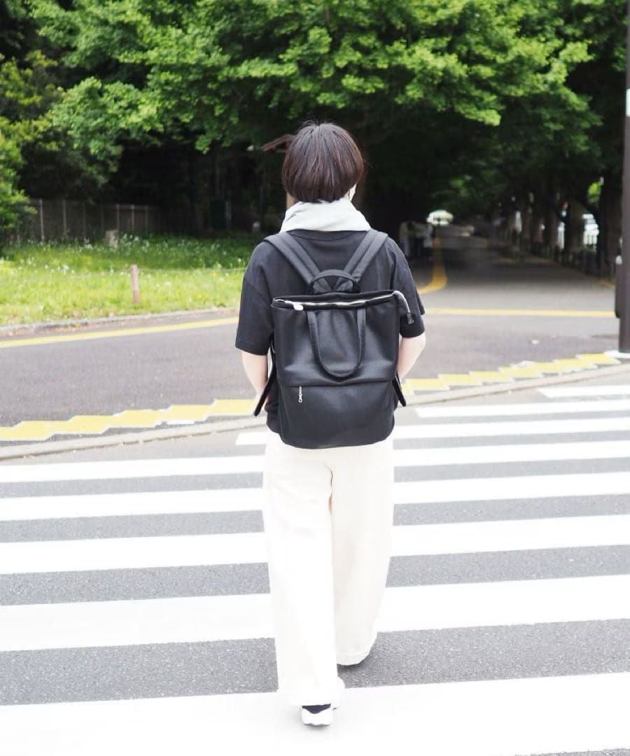 美品　ヒロコハヤシ　MAMELI マメリ　リュック　バックパック　ブラック 黒