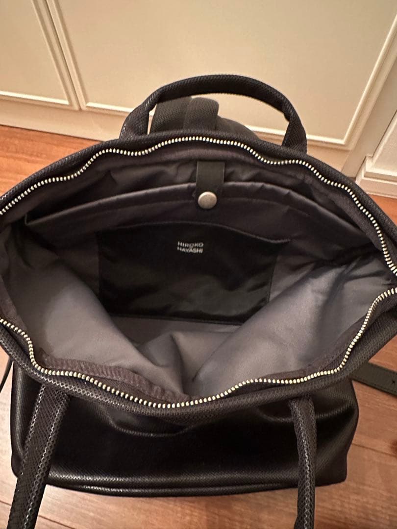 美品　ヒロコハヤシ　MAMELI マメリ　リュック　バックパック　ブラック 黒