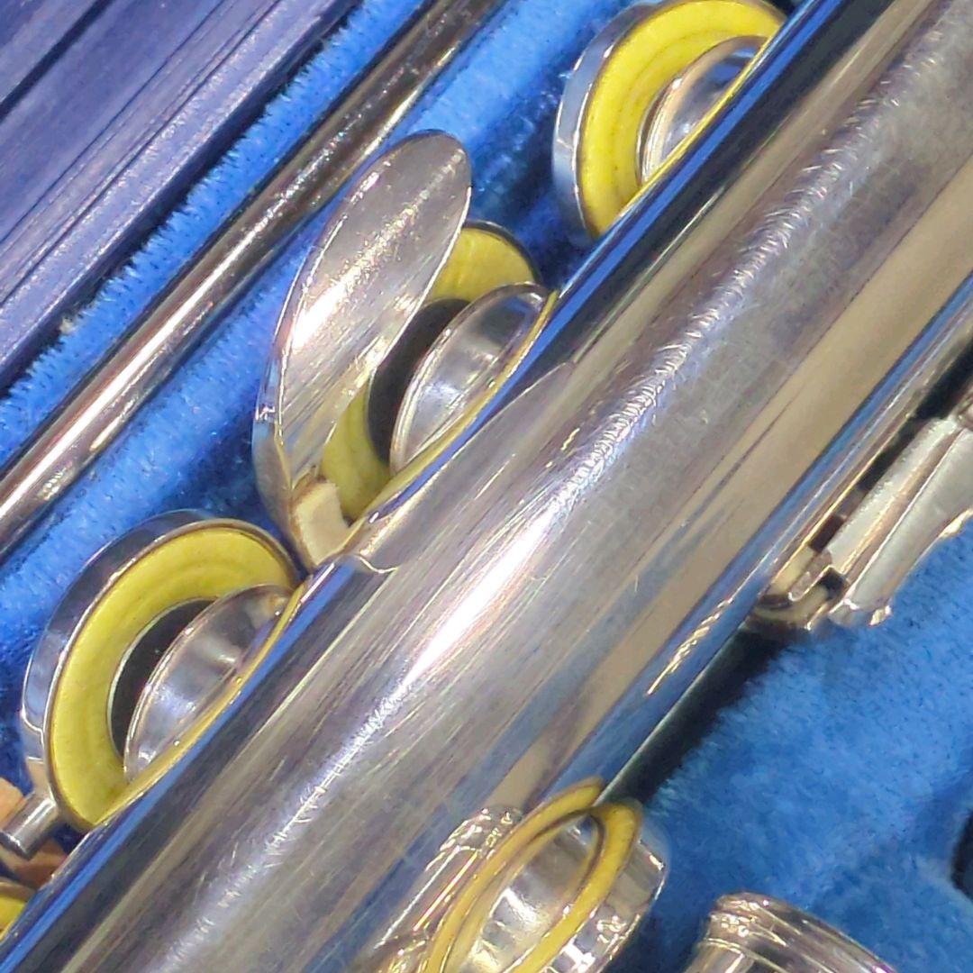 フルート　調整済　ヤマハYFL211S（Eメカ銀メッキ仕様）美品