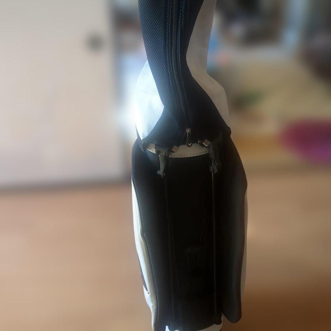 Callaway Rogue キャディバッグ ホワイト/レッド