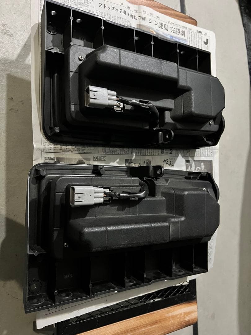 テールランプ 日野プロフィア純正　新品 LED&白熱タイプ