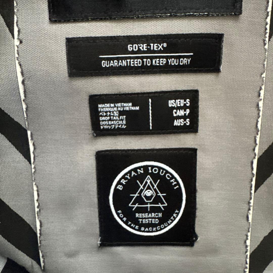 祐*樹様 VOLCOM GORE-TEX フード付きジャケット US/EU-S